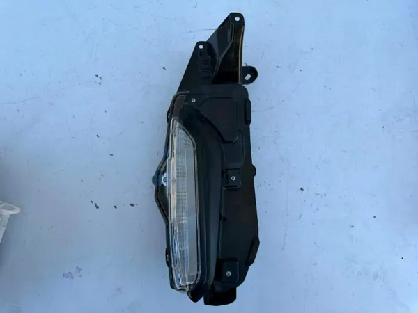 Toyota Yaris Cross Intermitente Izquierdo OEM 8159 Halógeno LED image 2