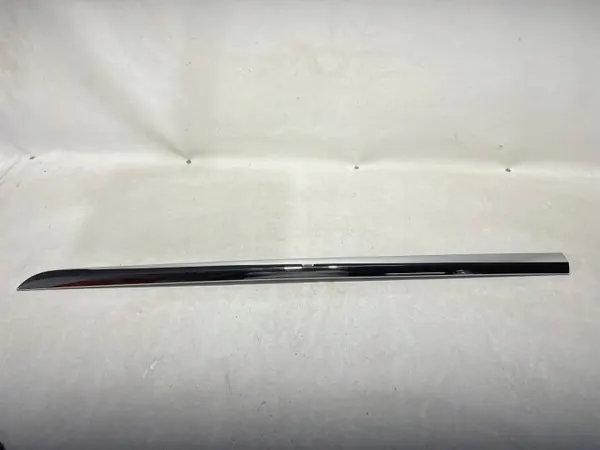 BMW 7 G12 Dörr Underlist Vänster Bak OEM 7364353 image 2