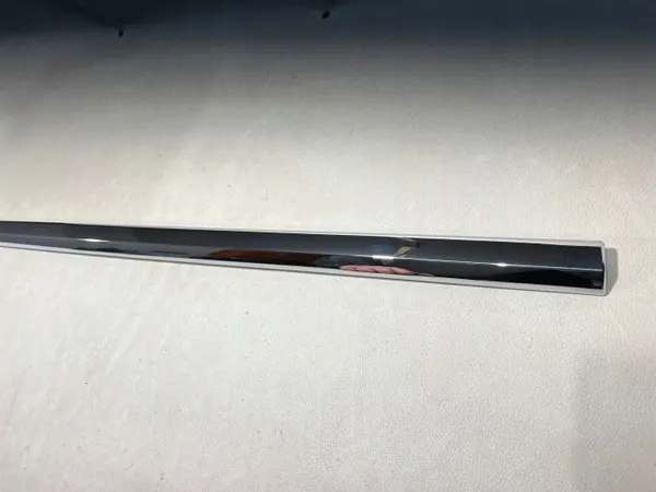 BMW 7 G12 Dörr Underlist Vänster Bak OEM 7364353 image 4
