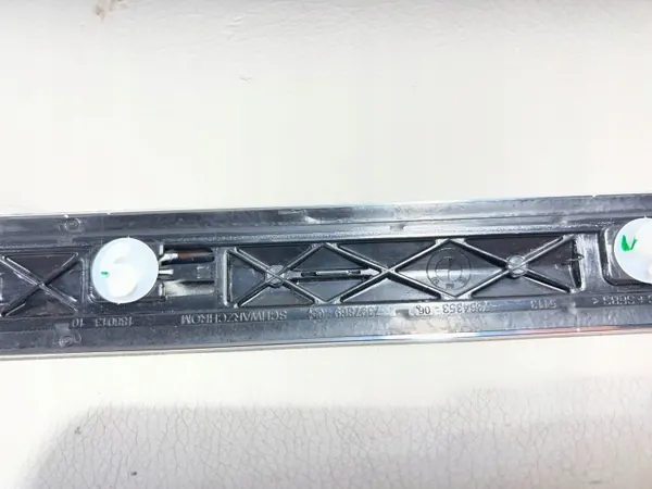 BMW 7 G12 Dörr Underlist Vänster Bak OEM 7364353 image 8
