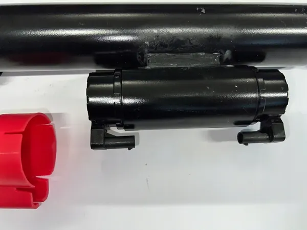 Mercedes GLC AMG bakre stötdämpare A2533207600 image 4