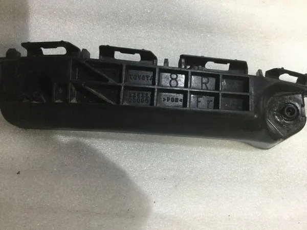 Supporto Paraurti Anteriore Toyota Yaris III OEM image 2
