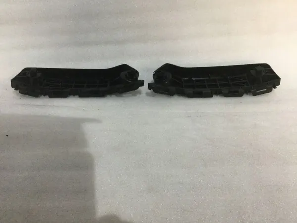 Supporto Paraurti Anteriore Toyota Yaris III OEM image 4