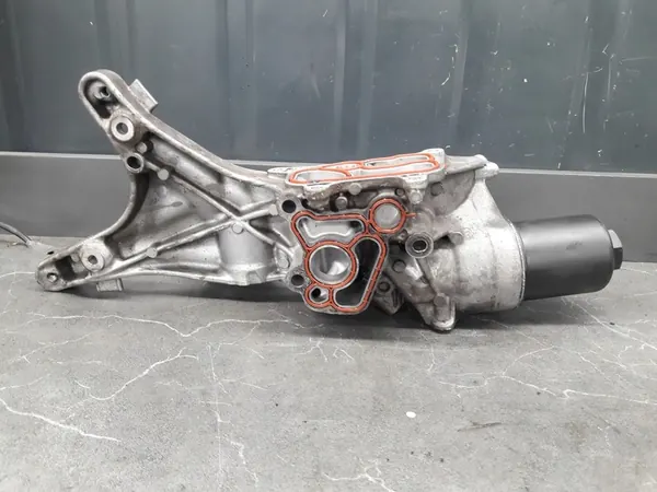 Oljefilterfäste Audi A1 2018 image 4