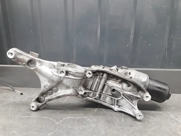 Oljefilterfäste Audi A1 2018 image 6