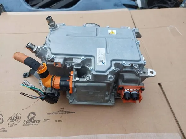 Inversor Renault Arkana A4159011200 image 2