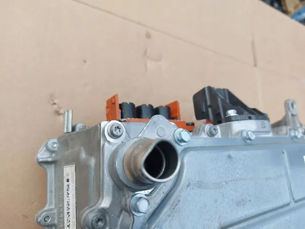 Inversor Renault Arkana A4159011200 image 8