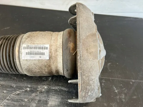 Amortisseur pneumatique avant droit Audi Q7 OEM 7L8616040D image 9