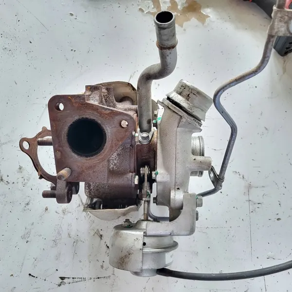Mitsubishi Turbo OEM 4N14 150 hv Käytetty image 4