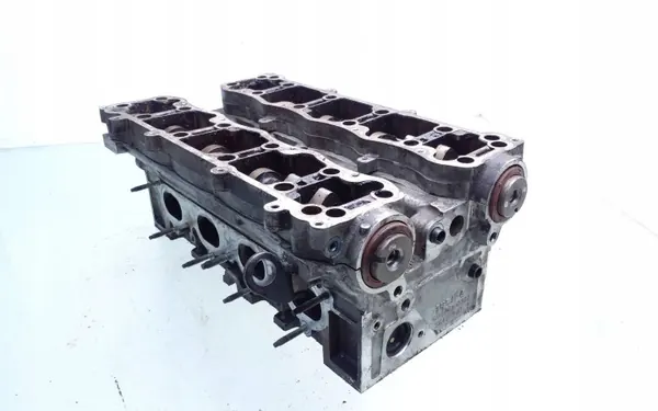 Cabeça do Motor Peugeot OEM 9636076010 - Usada image 4