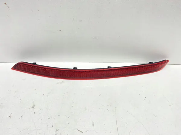 Vasen takavalaisin VW Passat B8 2014- image 5