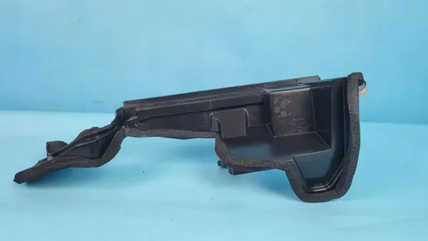 Defletor radiador dianteiro esquerdo OEM 302001178AA image 8