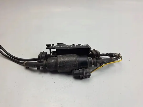 Bomba Webasto usada OEM 9002953F para VW Audi image 7