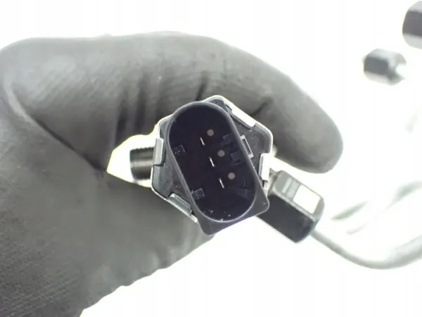 Insprutningsrälsensor OEM 059130089ED för Audi A8 D5 image 4