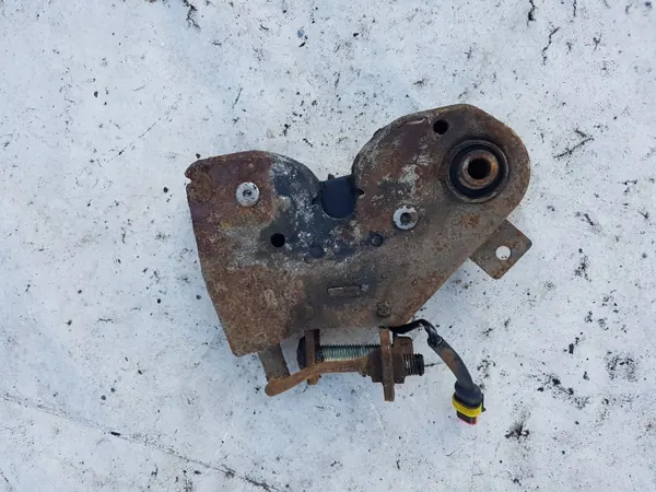 DAF LF Ohjaamon Lukko Vasen Sensorilla OEM image 2