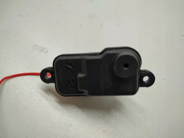 Bränsletanklucka Aktuator Audi A6 C7 Q7 4L OEM 4L0862153C image 3