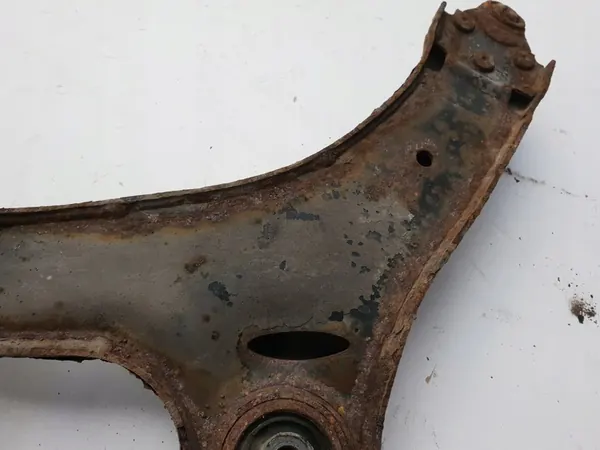 Volvo XC60 2016 Braccio Oscillante Inferiore Destro image 7