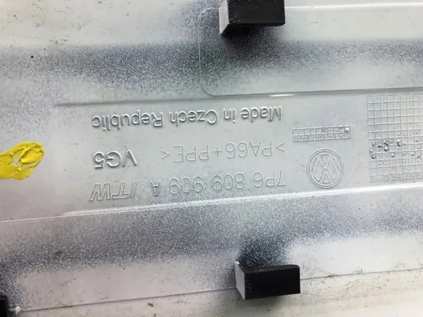 Polttoainetäyttötulppa OEM 17375699 VW Touareg 7P5 image 3