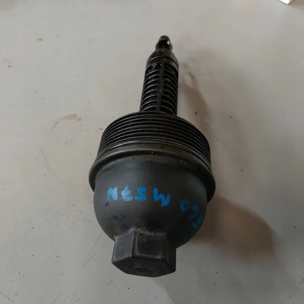 BMW E60 E61 E87 E90 Öljynsuodattimen Korkki image 2