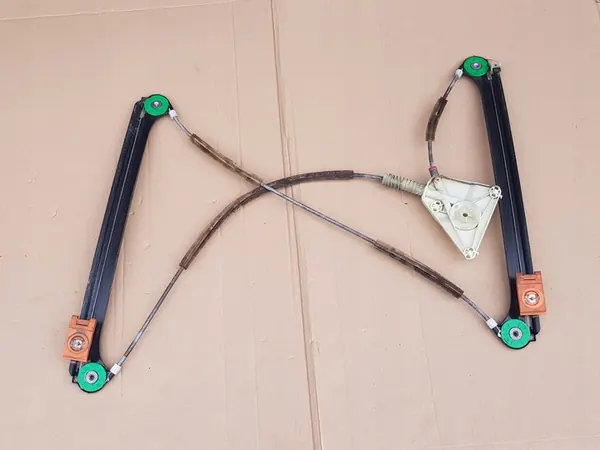 Mecanismo de janela dianteira esquerda / Audi A3 8P 3 portas / OEM image 10