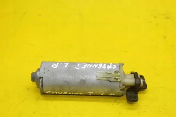 Motor asiento izquierdo delantero OEM 0130003532 Porsche Cayenne image 3