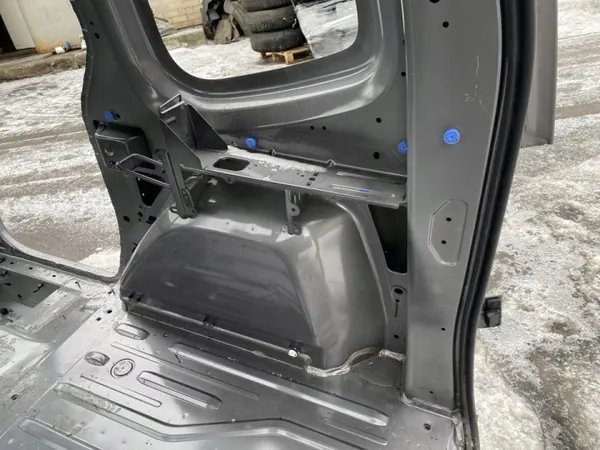 OEM 292105 Takaoikea lokasuoja Renault Kangoo III:lle image 4