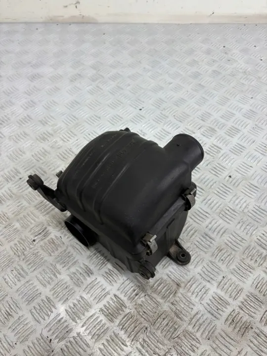 Luftfilterhus OEM 81A-A01 för Suzuki Jimny 1.3 image 2