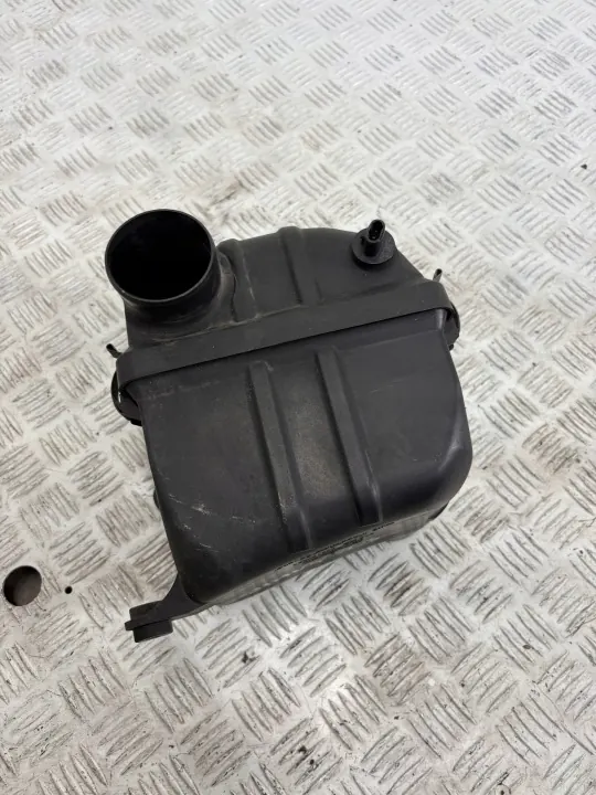 Luftfilterhus OEM 81A-A01 för Suzuki Jimny 1.3 image 3