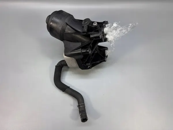 Oljefilterbas AUDI A4 B9 FL A5 F5 2.0 TDI 05L115389AB image 3