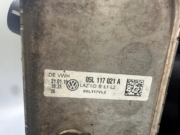 Oljefilterbas AUDI A4 B9 FL A5 F5 2.0 TDI 05L115389AB image 6