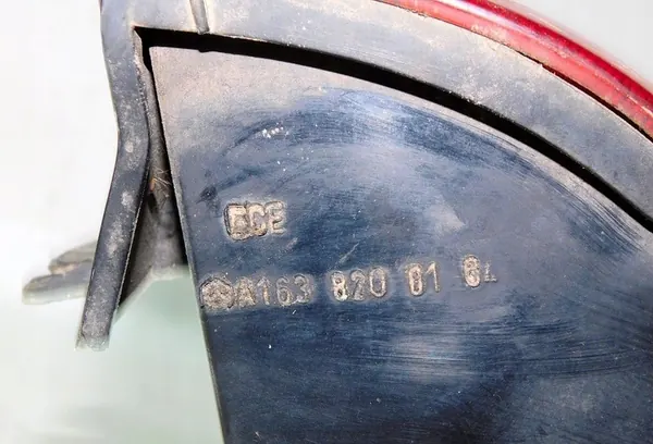 MERCEDES ML W163 2.7CDI Left Rear Lamp A1638200164 image 6