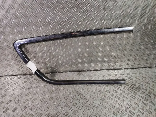 Joint de vitre arrière Chrysler Pacifica OEM 68227296A image 2