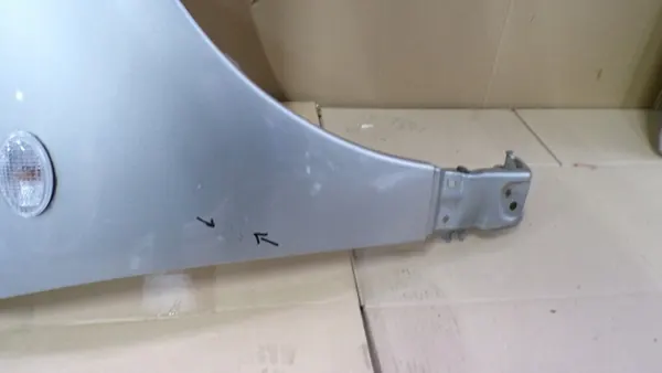 SUBARU IMPREZA 2 II Fram höger stänkskärm OEM 48W image 3