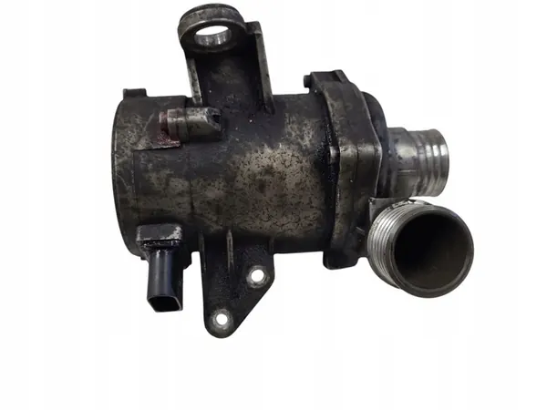 Vattenpump BMW 3 (E90) 2.0L Bensin 2011 OEM 11517586928 image 4
