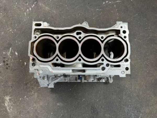 Bloc Moteur Audi A3 8V 1.4 DGE OEM 04E103023DK image 2