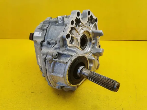 Mercedes-Benz VITO W447 1.6 CDI Gearbox Reducer A7252800100 image 5