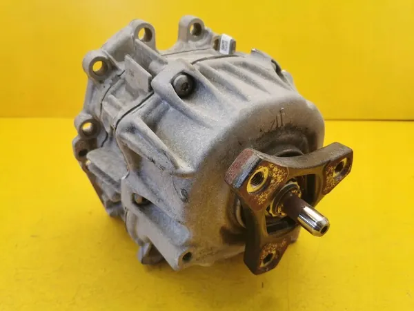 Mercedes-Benz VITO W447 1.6 CDI Gearbox Reducer A7252800100 image 7