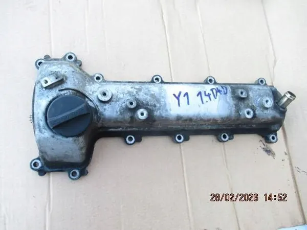 Tapa de válvulas Toyota OEM V114V - Usado image 3