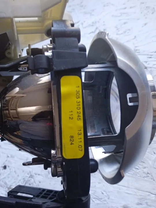 OEM 1305310245 Oikea Bi-Xenon Ajovalolasi Audi A4 B7 image 4