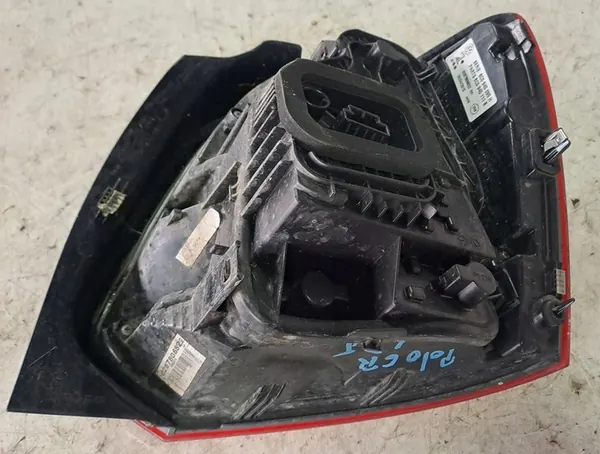 Lámpara trasera izquierda VW Polo V 6R Lift 6C0945095H image 4