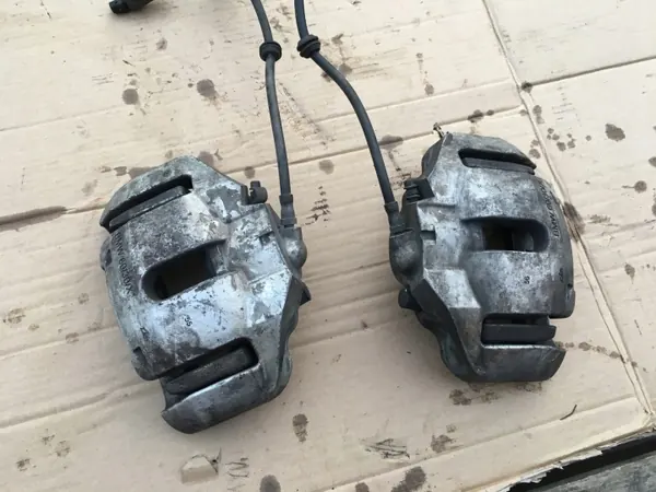 Étriers de Frein Avant OEM ZACISKI HAMULCOWE BMW E60 image 2