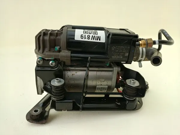 Pompe compresseur suspension air OEM 37206886721 image 9