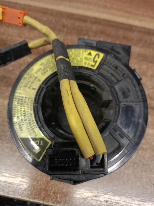 Ilmatyynykaapeli Toyota Sienna 04-09 image 3