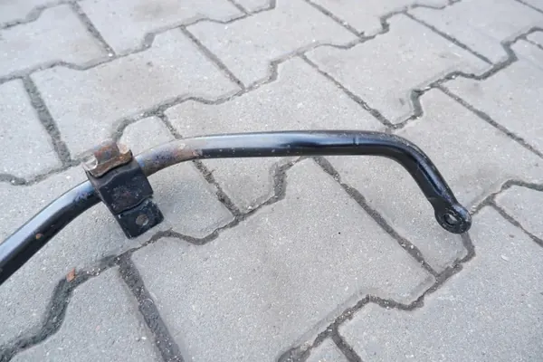 Tesla Model S taka-akselin stabilointitanko OEM 1043961-00-B image 6