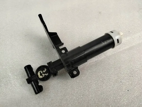 Buse de lave-phare OEM 20953 pour Subaru Outback image 2