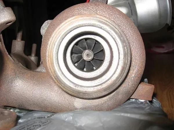 Turbo 2.0 TDI Audi A3 Altea Leon Octavia Golf Passat image 2