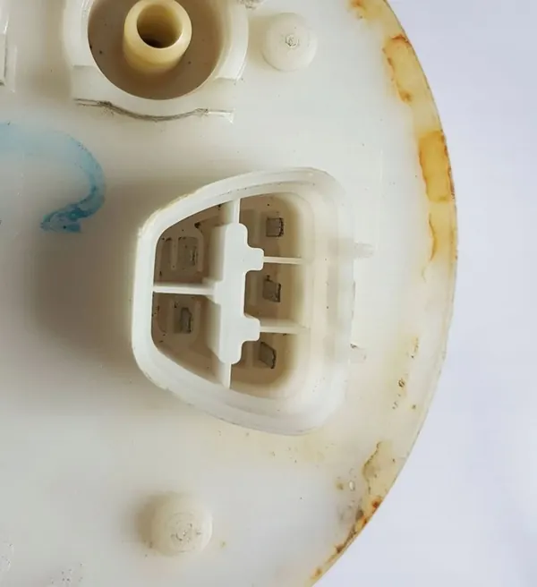 Bomba de Combustível Toyota Land Cruiser 2003 2322174110 image 2