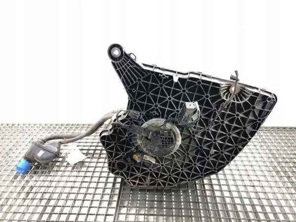 RÉSERVOIR SCR AUDI A8 D5 3.0 286CH Berline/Limousine 8W0131878BH image 2