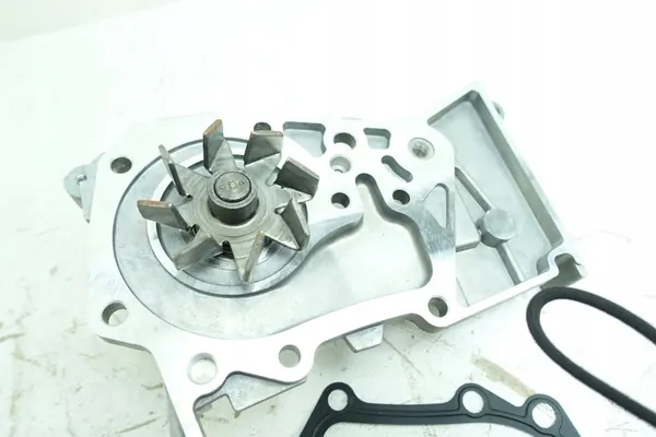 Bomba de agua Bosch para Renault Kangoo image 6