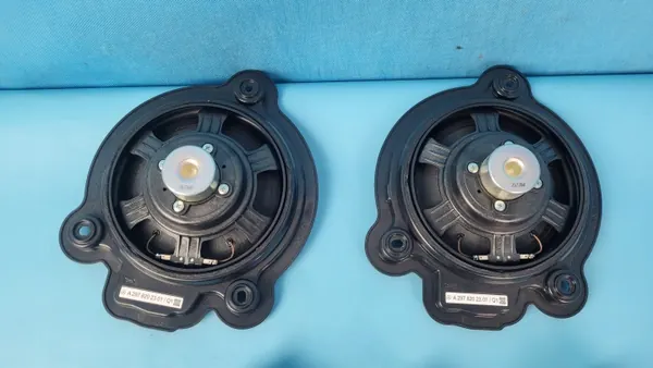Mercedes EQE W295 Luidspreker Set OEM A2978202301 image 4